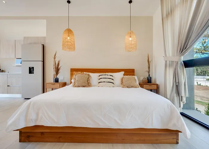 The #9 - Boutique In Flamingo - Ground Level Apartamento